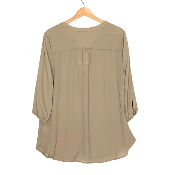 Pleione x Nordstrom Beige Long Sleeve Blouse Size Medium Neutral Beige NWT - Picture 4 of 11